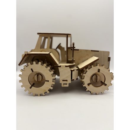 3D Traktor fa játék